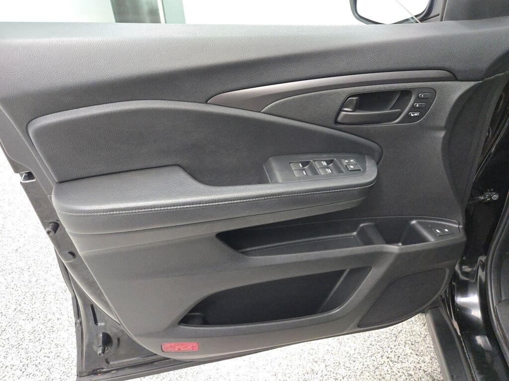 used 2022 Honda Passport car, priced at $26,799