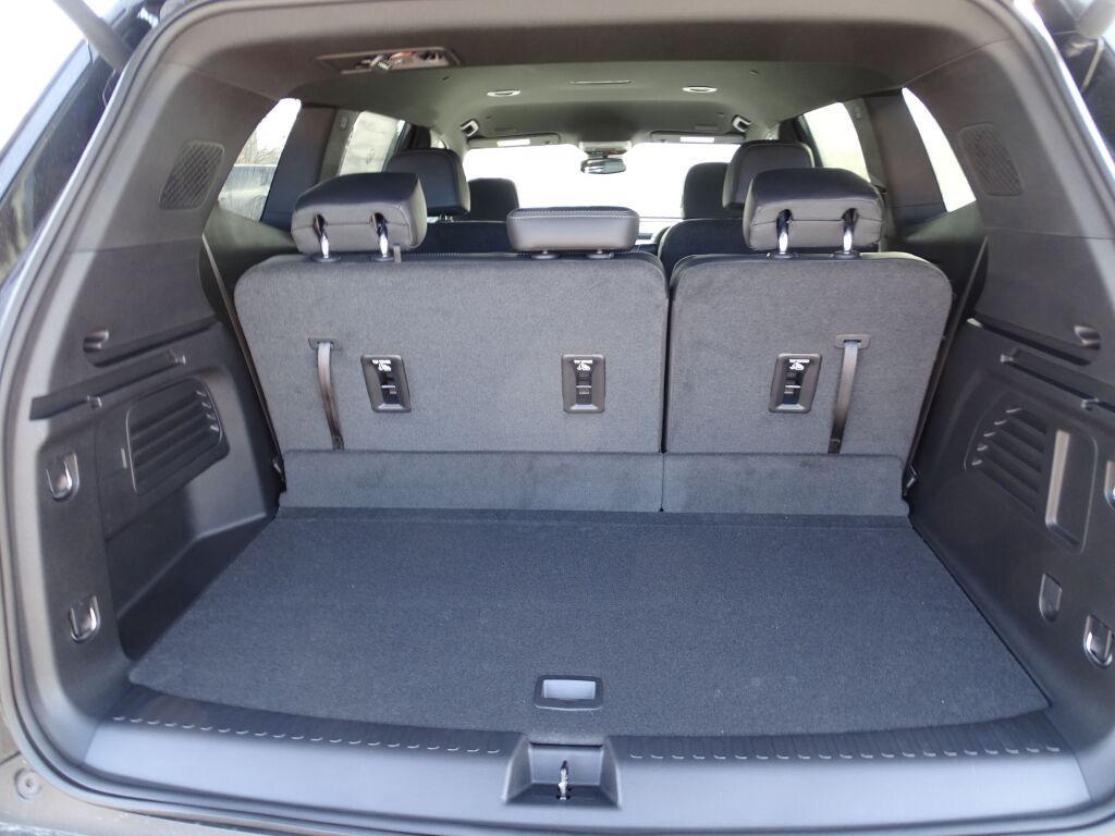 new 2025 Buick Enclave car, priced at $44,047