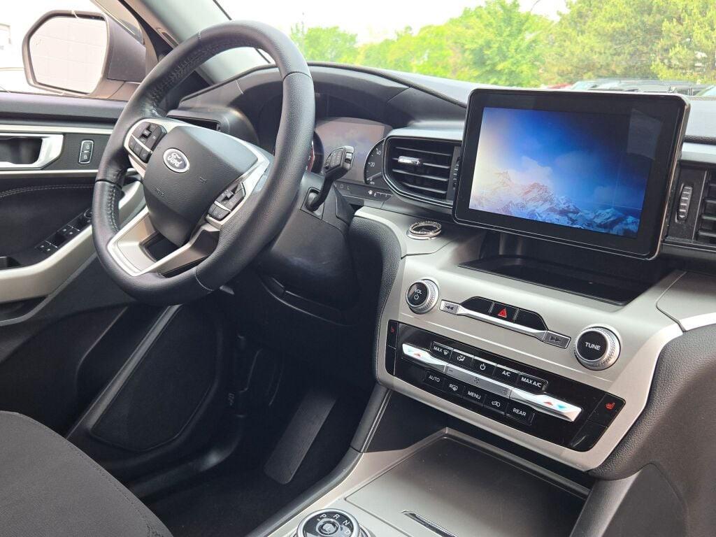 used 2021 Ford Explorer car, priced at $25,899