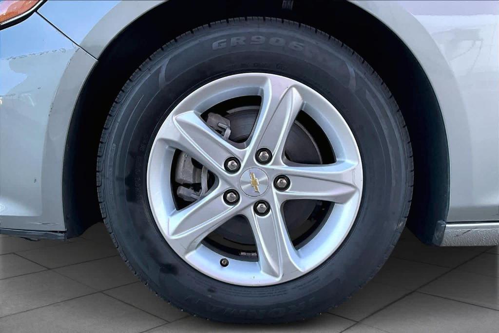 used 2023 Chevrolet Malibu car, priced at $14,484