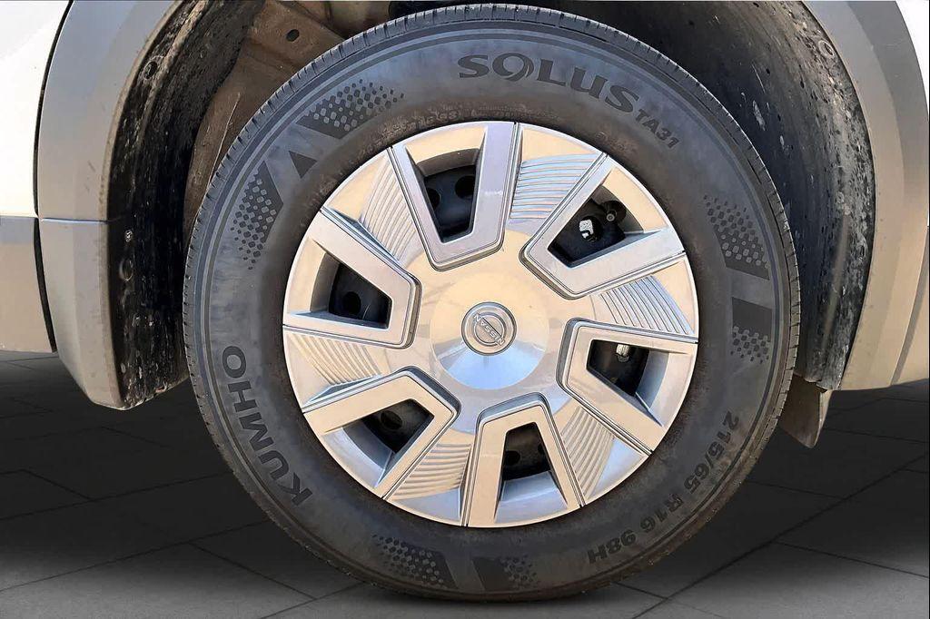 used 2025 Nissan Kicks car, priced at $20,077