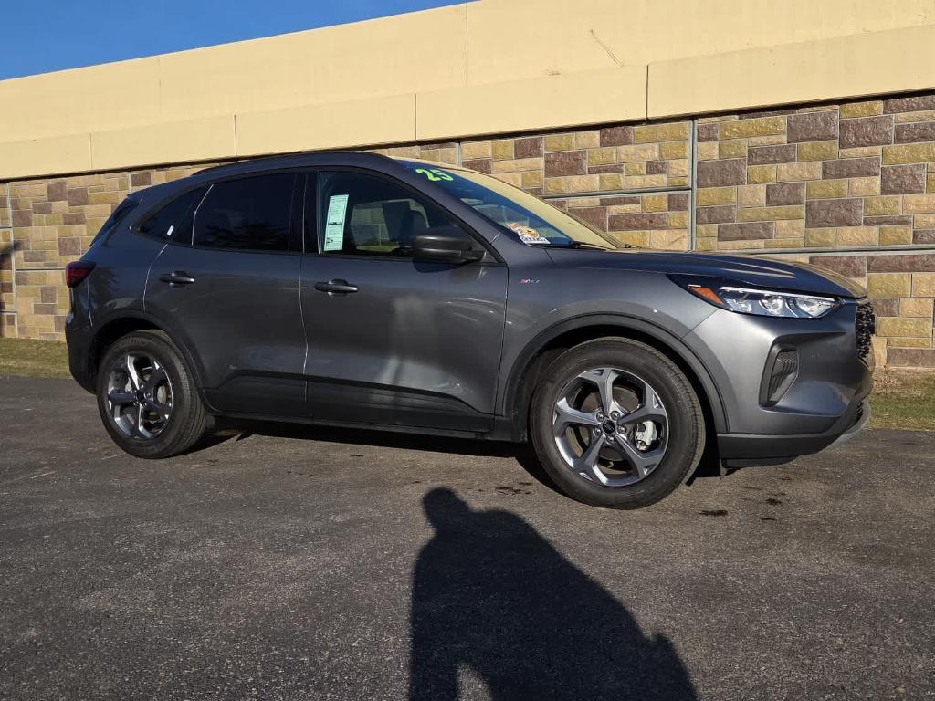 used 2025 Ford Escape car, priced at $24,368