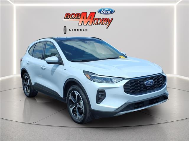 used 2025 Ford Escape car, priced at $28,537