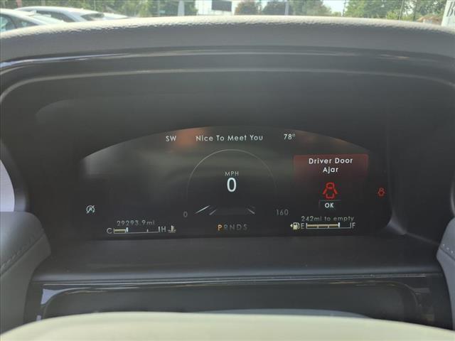 used 2022 Lincoln Nautilus car, priced at $32,300