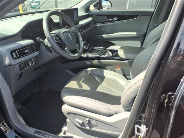 used 2022 Lincoln Nautilus car, priced at $32,300