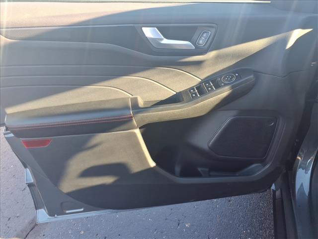 used 2023 Ford Escape car, priced at $23,500