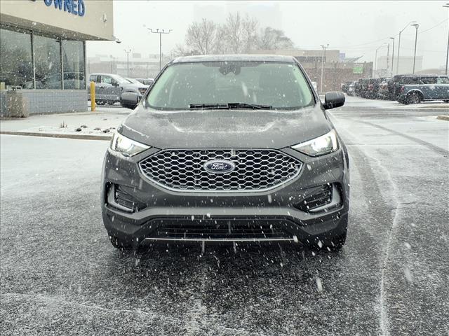 used 2024 Ford Edge car, priced at $24,995