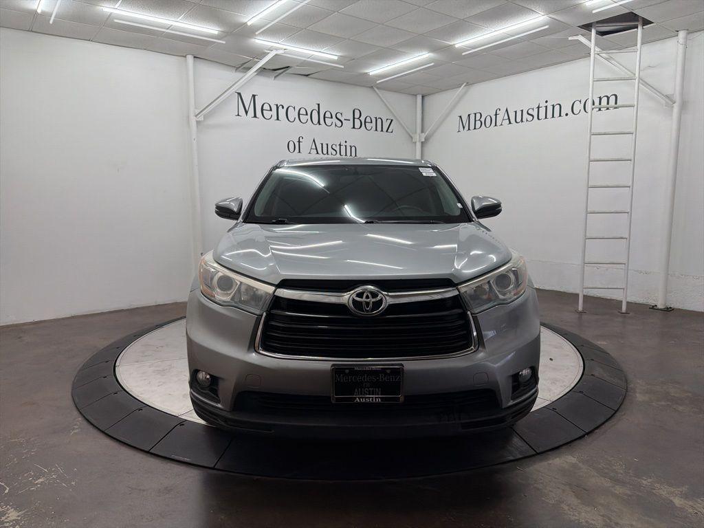 used 2015 Toyota Highlander car, priced at $13,500