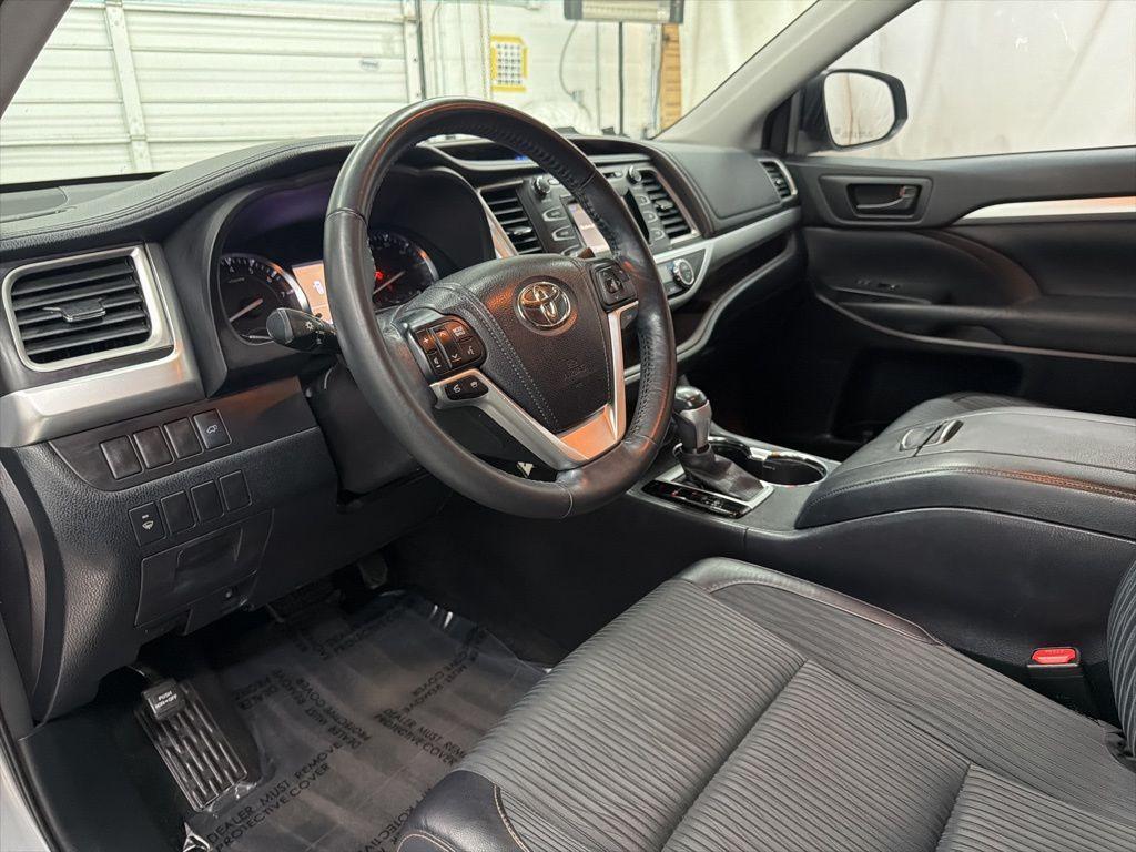 used 2015 Toyota Highlander car, priced at $13,500