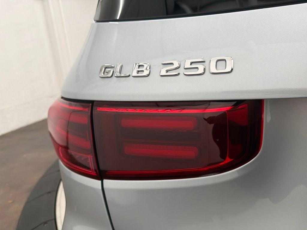 new 2026 Mercedes-Benz GLB 250 car, priced at $51,470
