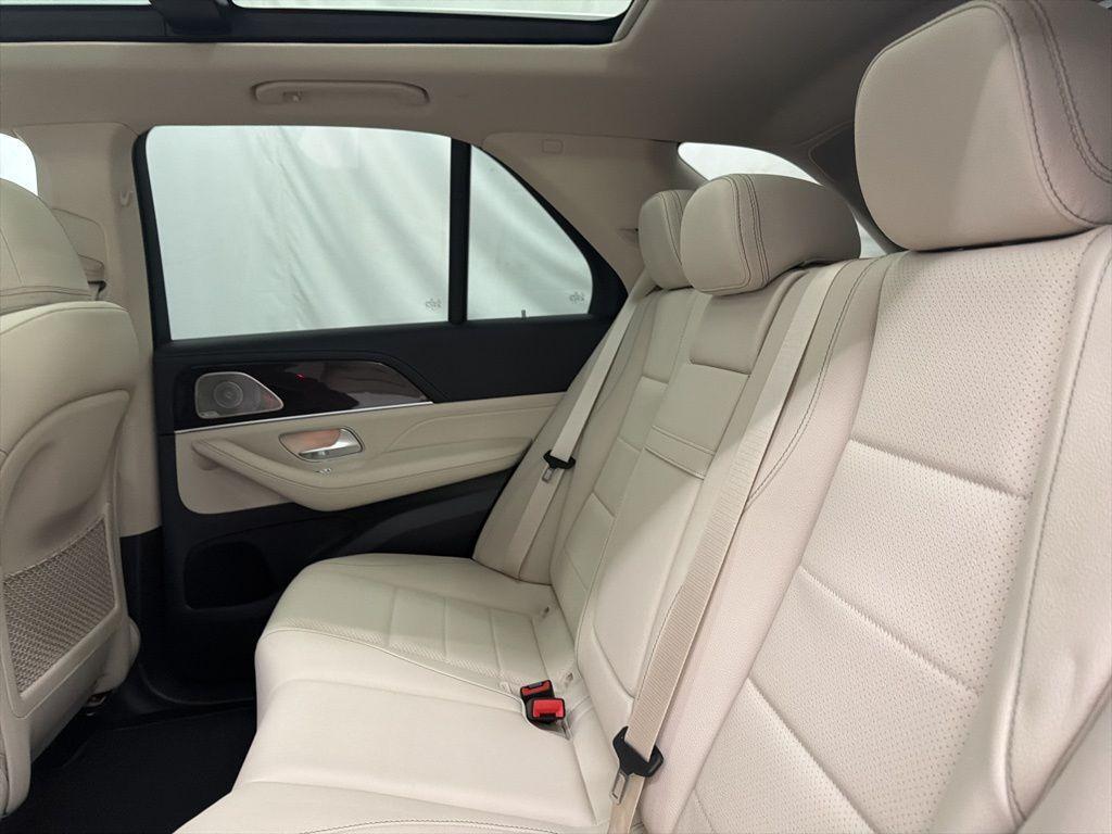 new 2026 Mercedes-Benz GLE 350 car, priced at $72,625