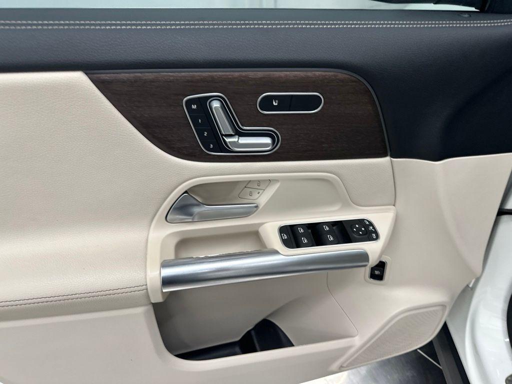 used 2021 Mercedes-Benz GLA 250 car, priced at $17,125