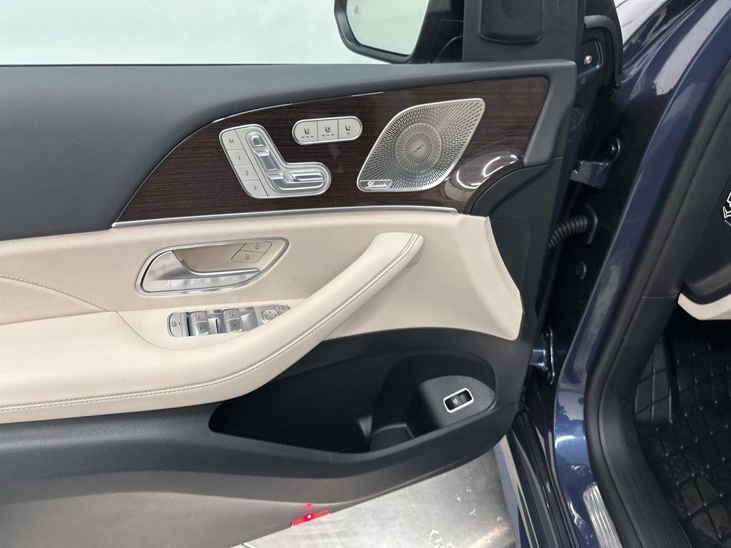 new 2026 Mercedes-Benz GLE 450 car, priced at $80,435