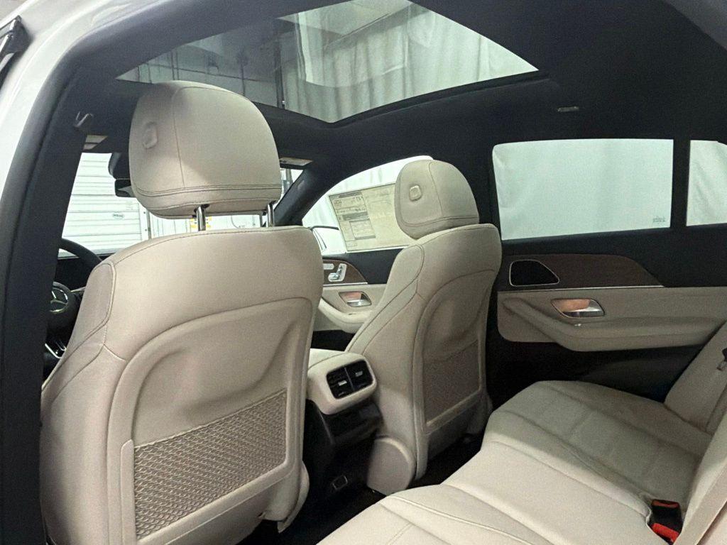 new 2026 Mercedes-Benz GLE 450 car, priced at $82,105