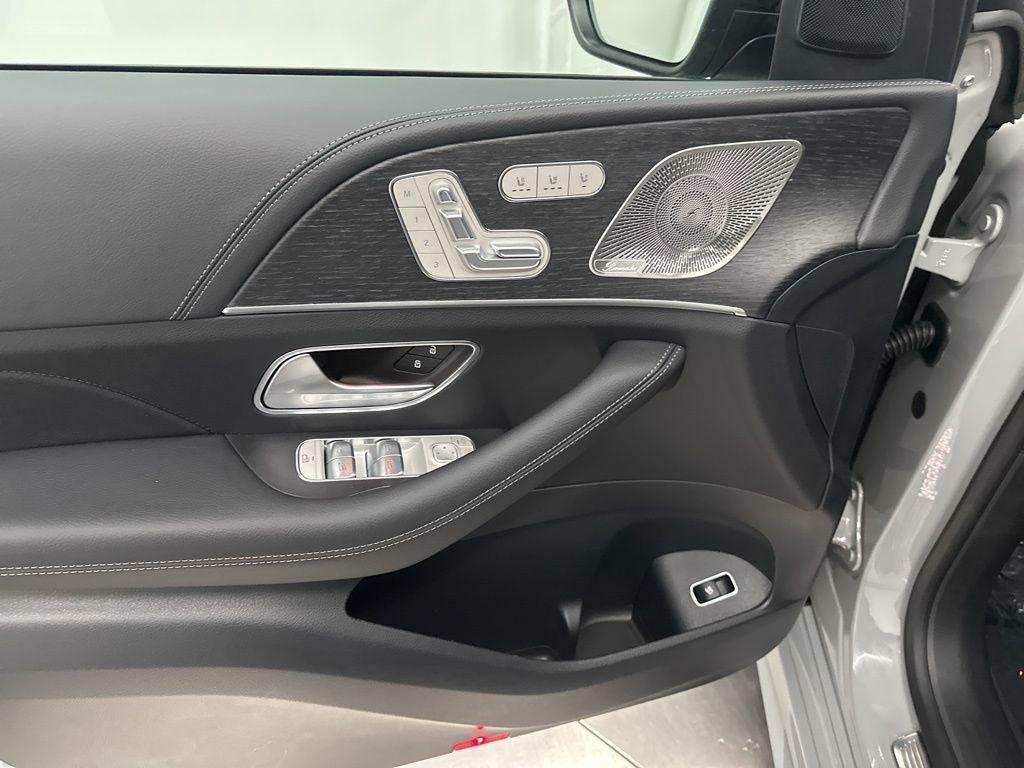 new 2026 Mercedes-Benz GLE 450 car, priced at $86,780