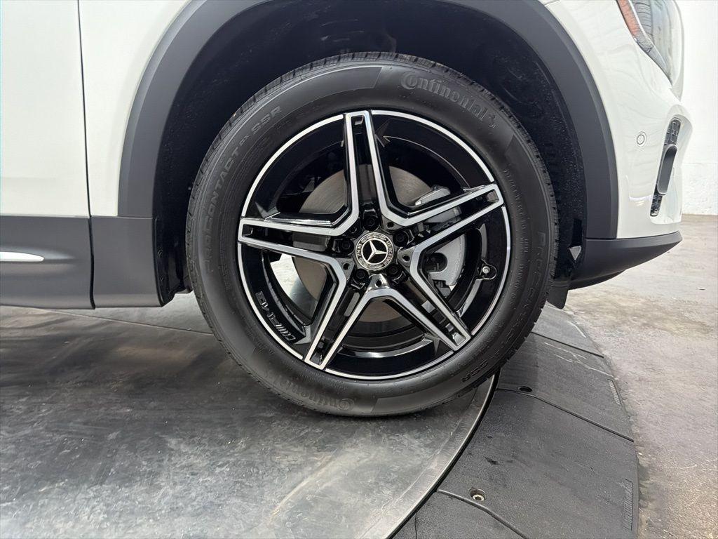 new 2026 Mercedes-Benz GLB 250 car, priced at $50,175