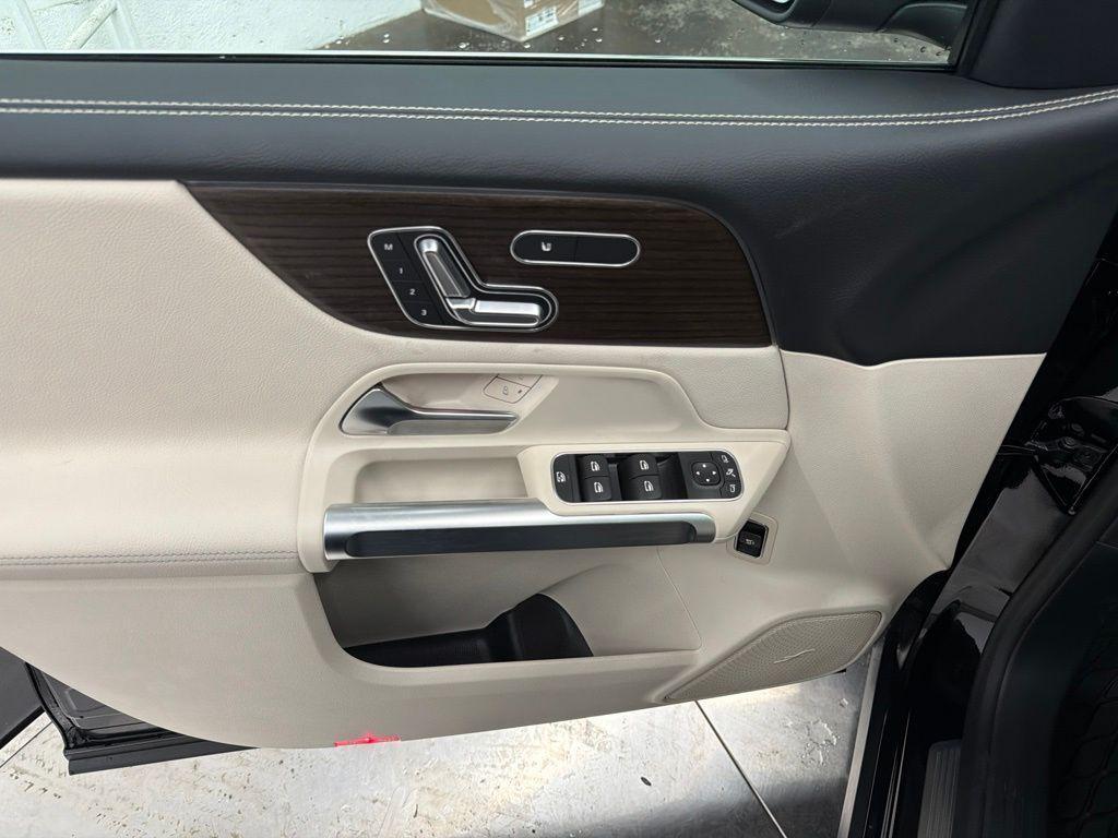 new 2026 Mercedes-Benz GLB 250 car, priced at $51,395