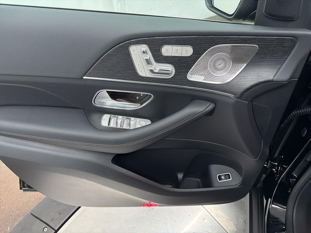 new 2026 Mercedes-Benz GLE 350 car, priced at $68,530