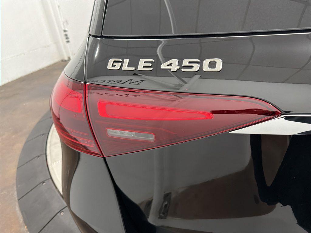 new 2026 Mercedes-Benz GLE 450 car, priced at $80,670