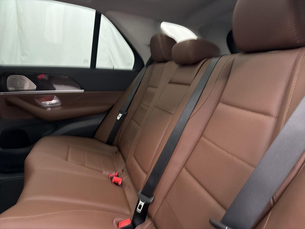 new 2026 Mercedes-Benz GLE 450 car, priced at $80,670
