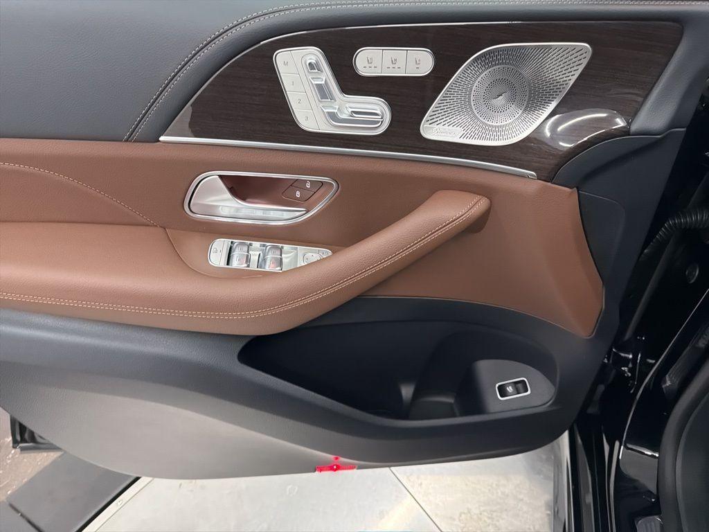 new 2026 Mercedes-Benz GLE 450 car, priced at $80,670