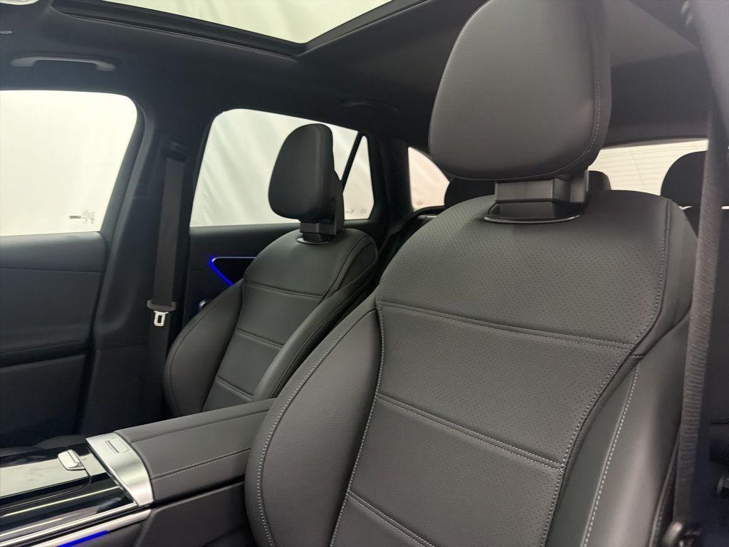 new 2026 Mercedes-Benz GLC 300 car, priced at $54,920