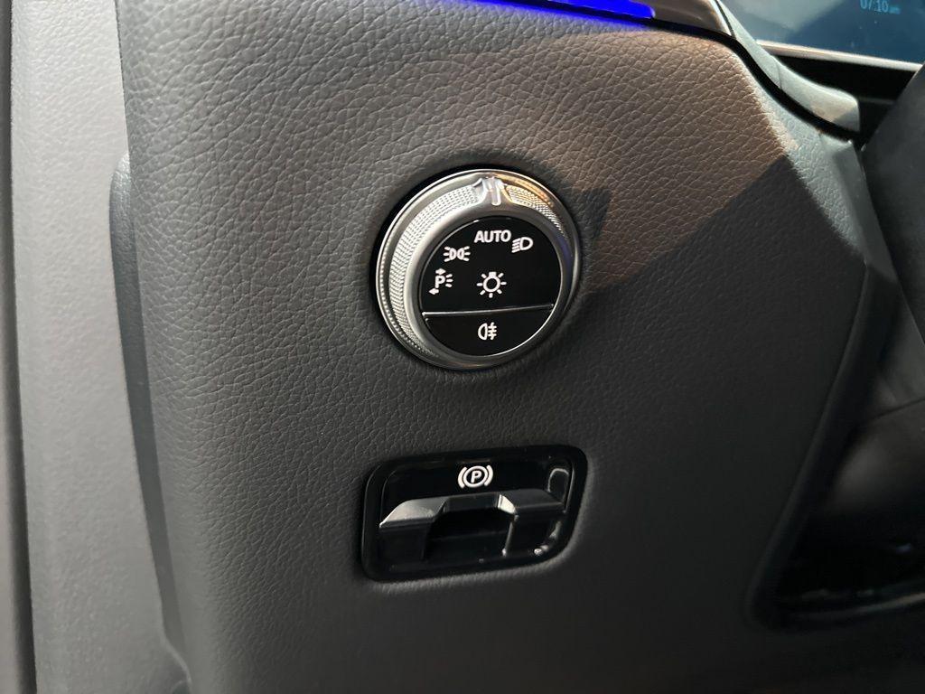 new 2026 Mercedes-Benz GLC 300 car, priced at $56,170