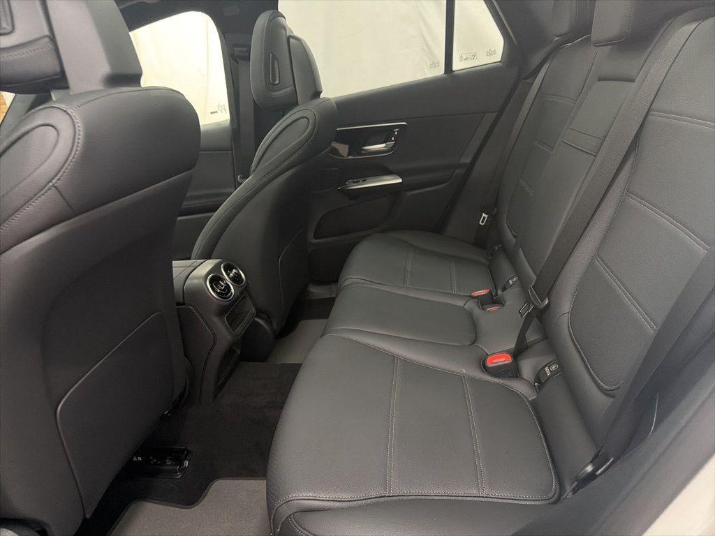 new 2026 Mercedes-Benz GLC 300 car, priced at $55,185