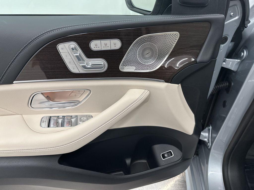 new 2026 Mercedes-Benz GLE 450 car, priced at $81,000