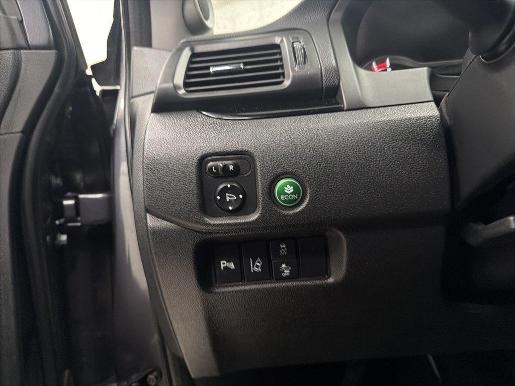 used 2017 Honda Pilot car, priced at $15,900