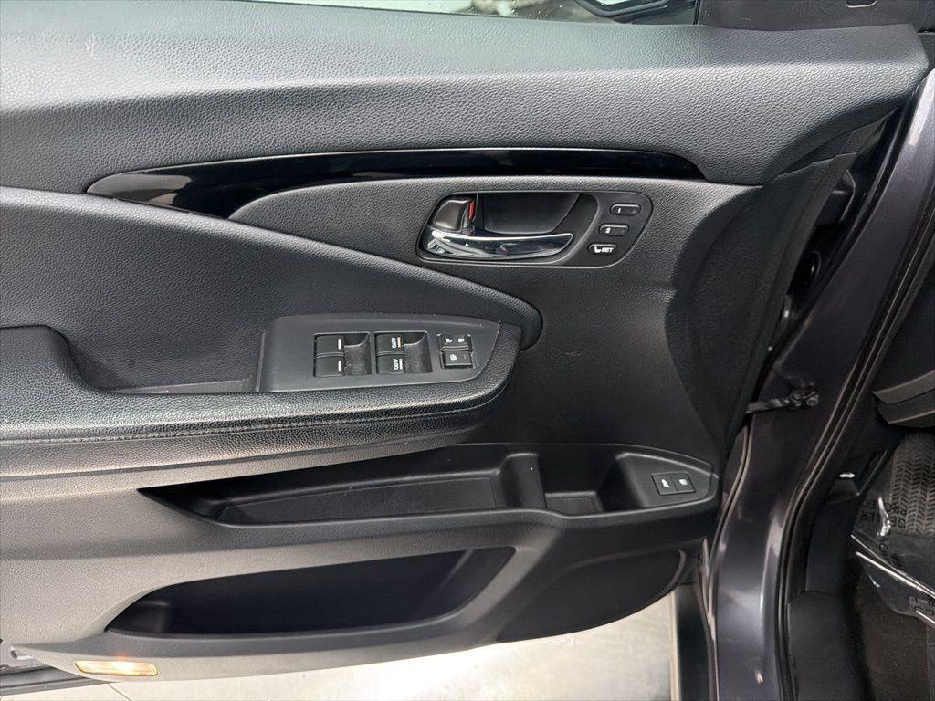 used 2017 Honda Pilot car, priced at $15,900
