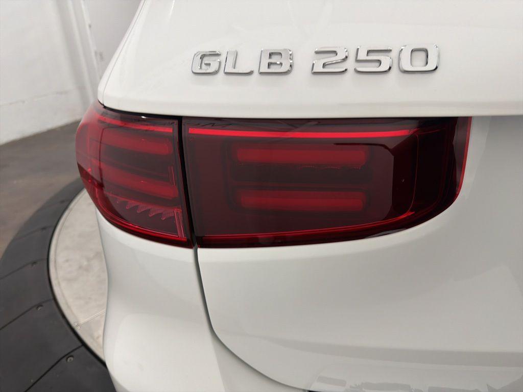 new 2026 Mercedes-Benz GLB 250 car, priced at $50,865