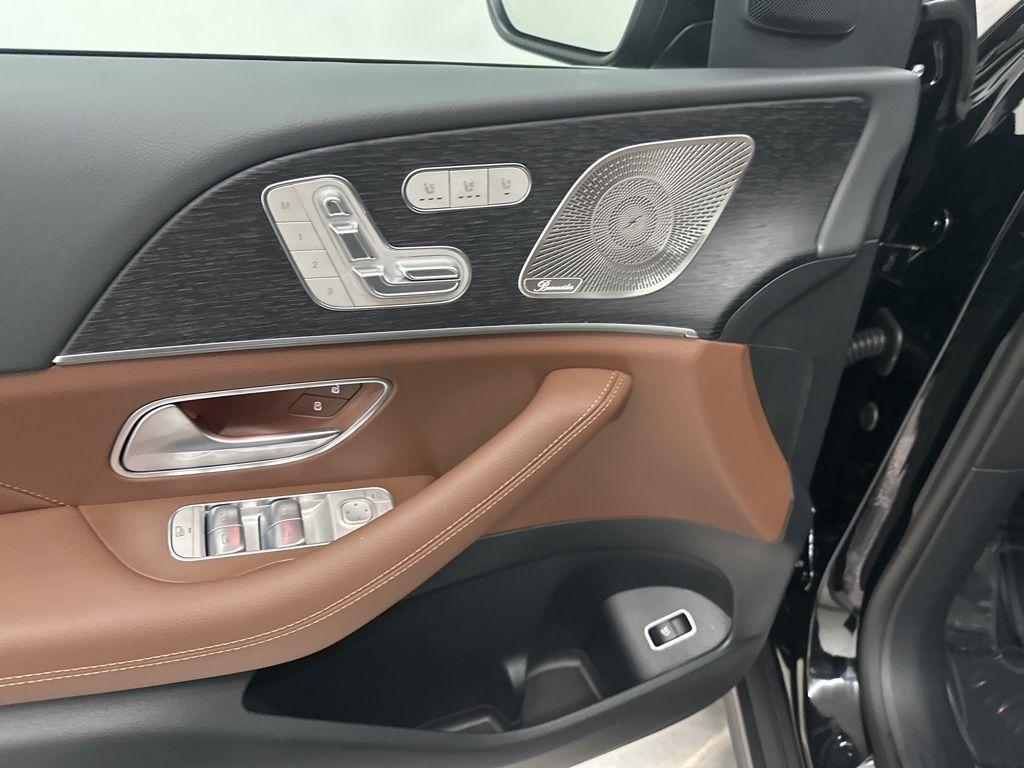 new 2026 Mercedes-Benz GLS 450 car, priced at $90,930