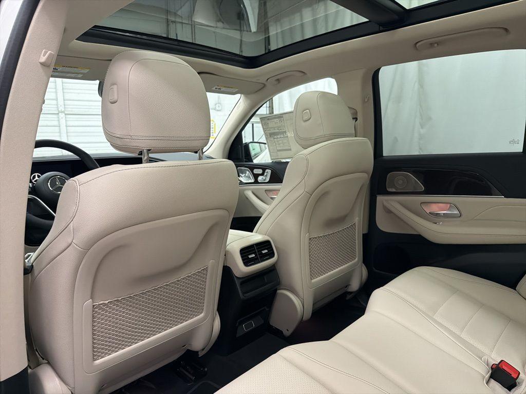 new 2026 Mercedes-Benz GLE 450 car, priced at $81,235