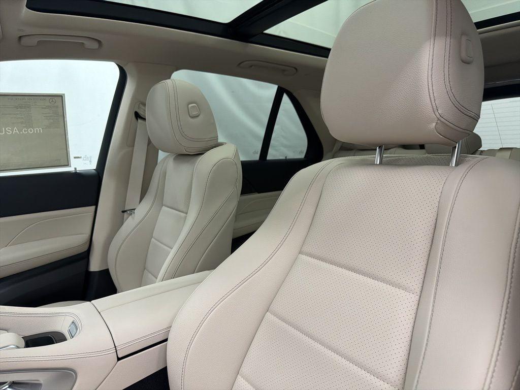 new 2026 Mercedes-Benz GLE 450 car, priced at $81,235