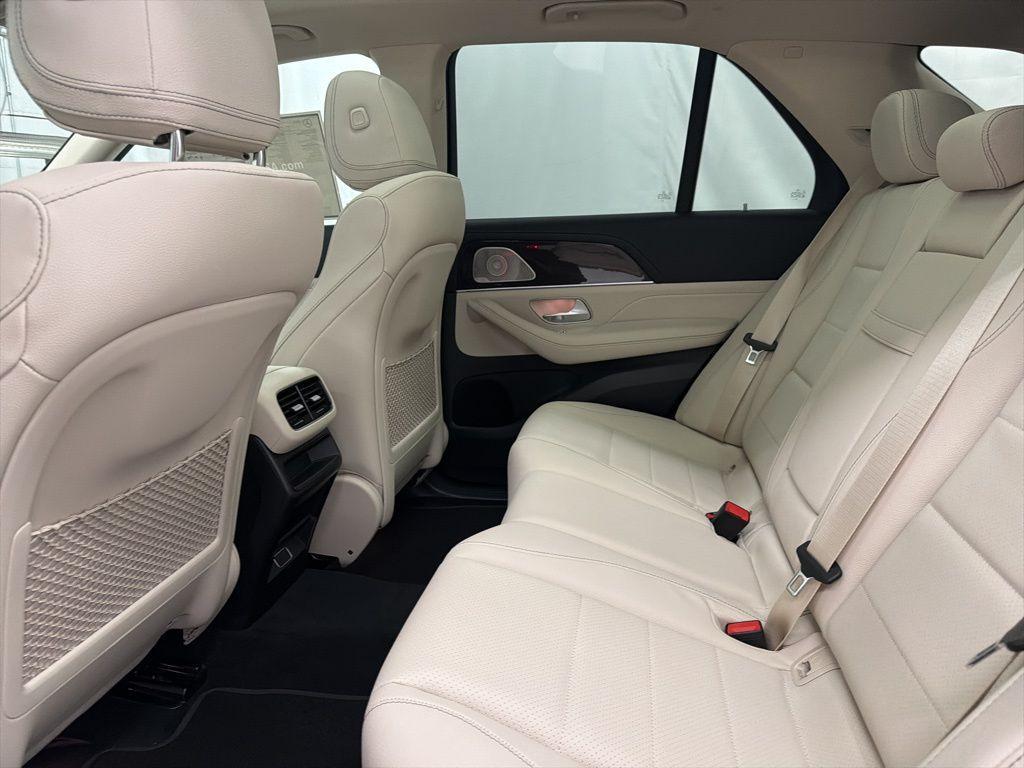 new 2026 Mercedes-Benz GLE 450 car, priced at $81,235