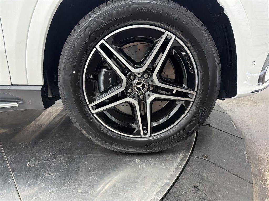 new 2026 Mercedes-Benz GLE 450 car, priced at $81,235