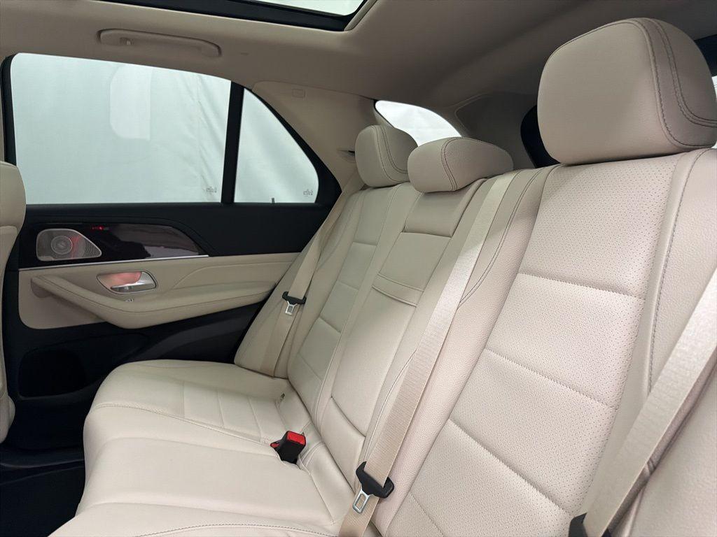 new 2026 Mercedes-Benz GLE 450 car, priced at $81,235