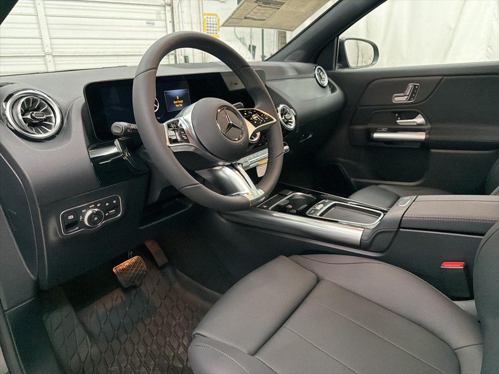 new 2026 Mercedes-Benz GLA 250 car, priced at $47,295