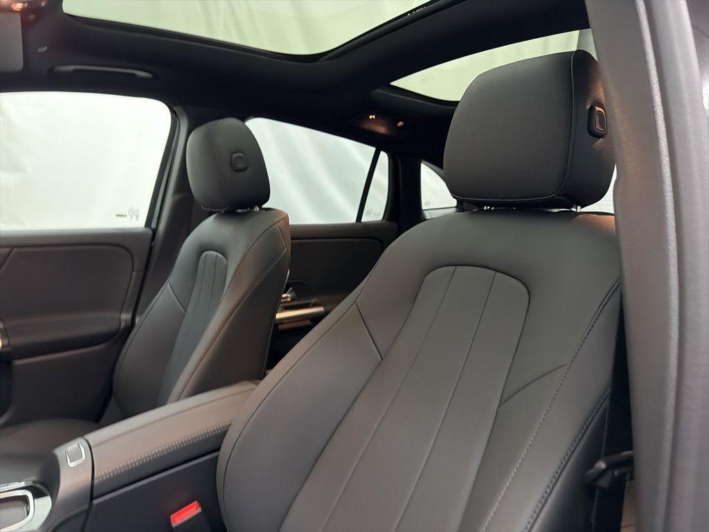 new 2026 Mercedes-Benz GLA 250 car, priced at $47,295