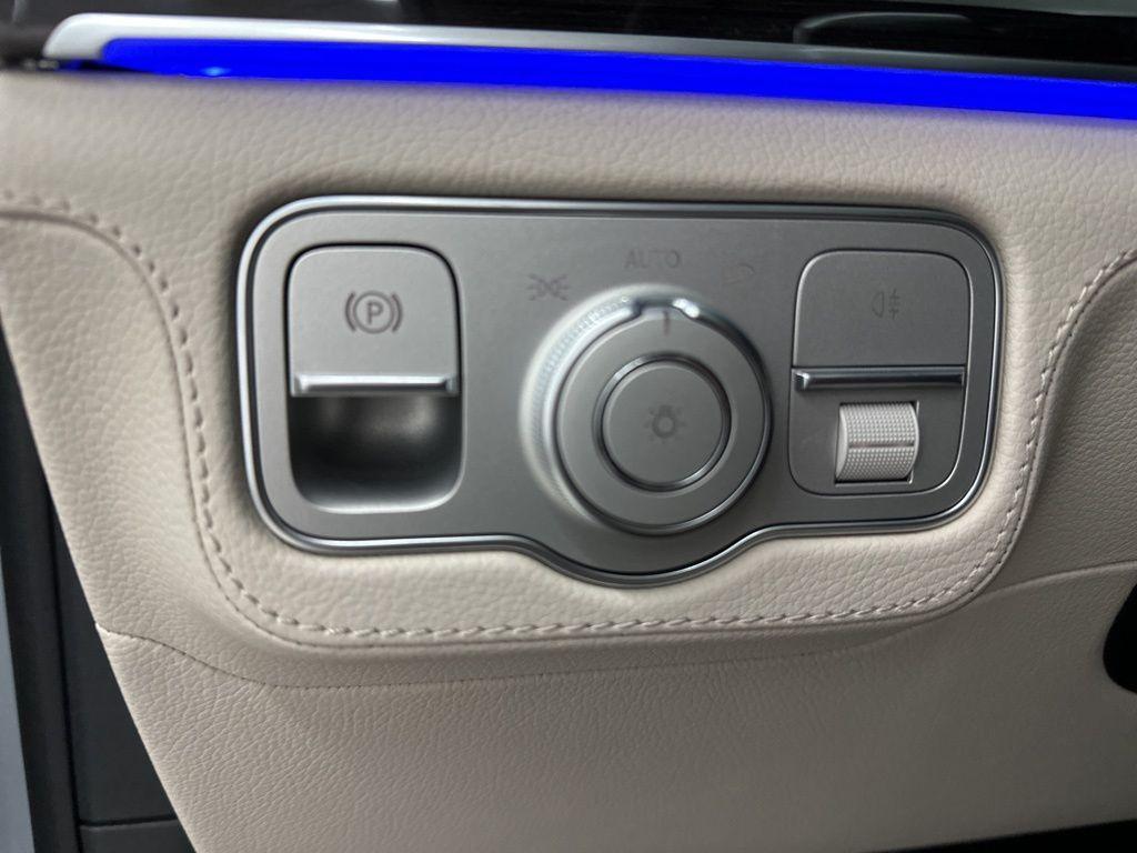 new 2026 Mercedes-Benz GLE 450 car, priced at $81,200