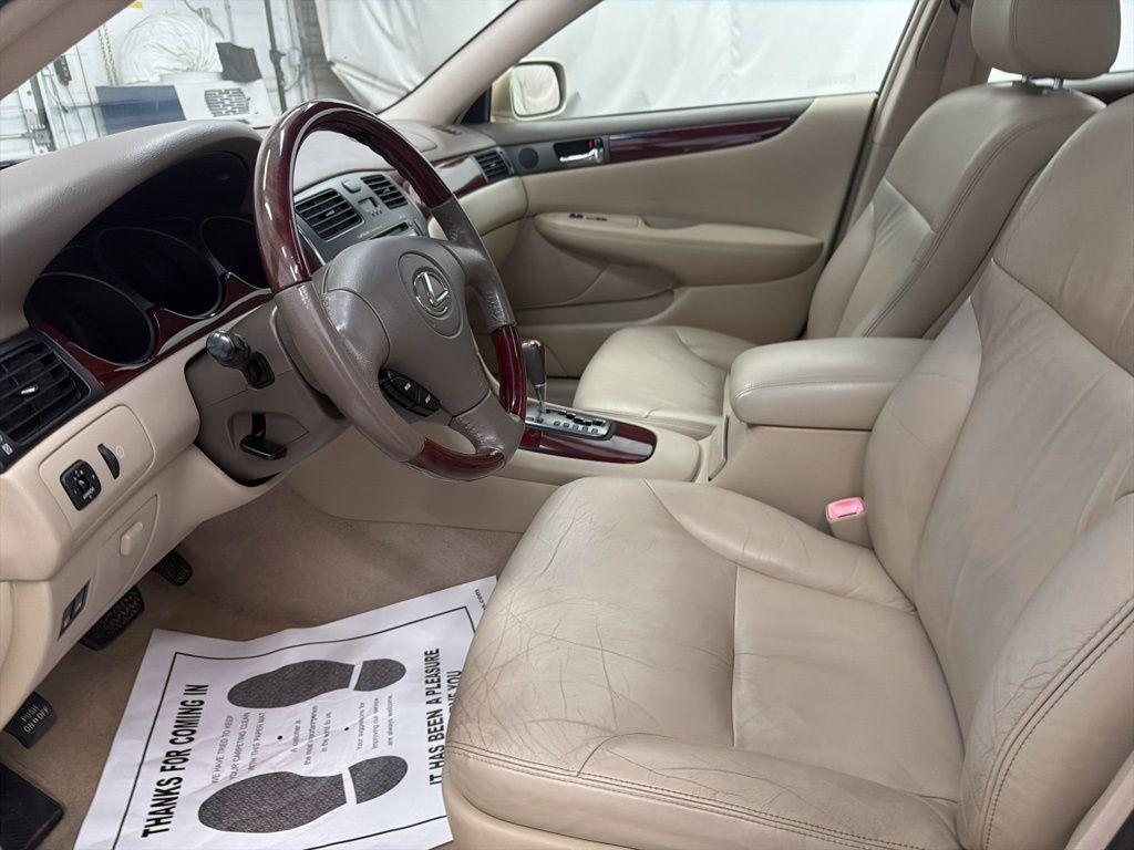 used 2004 Lexus ES 330 car, priced at $6,950