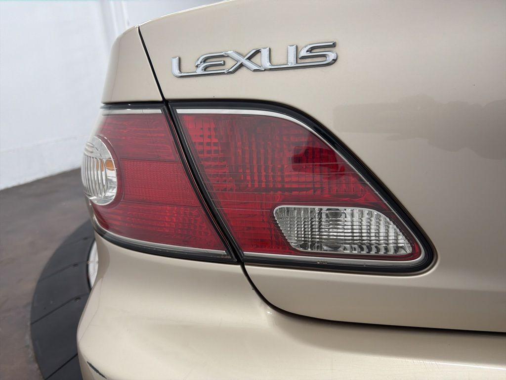used 2004 Lexus ES 330 car, priced at $6,950