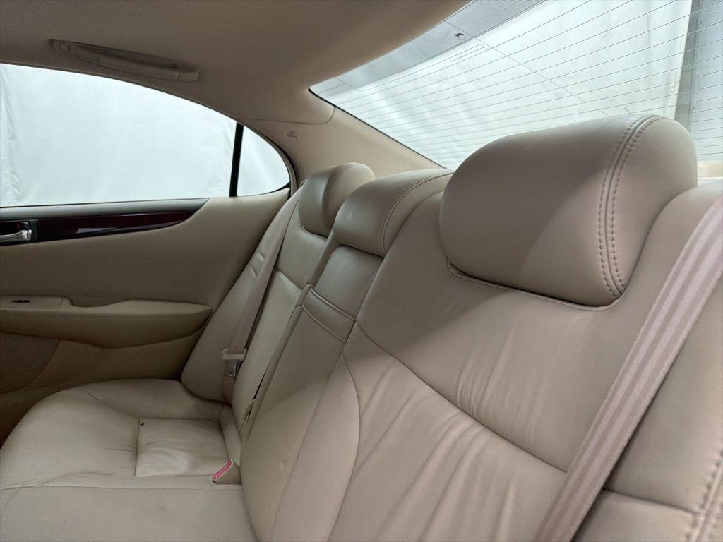 used 2004 Lexus ES 330 car, priced at $6,950