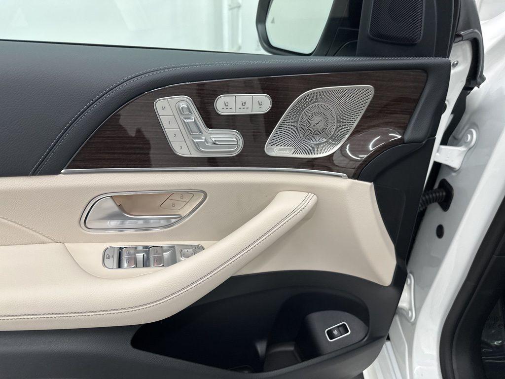 new 2026 Mercedes-Benz GLE 450 car, priced at $86,320