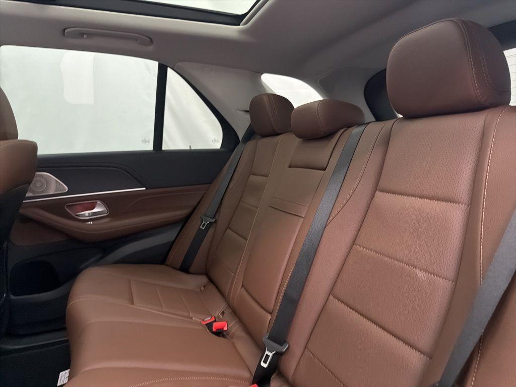 new 2026 Mercedes-Benz GLE 450 car, priced at $80,745