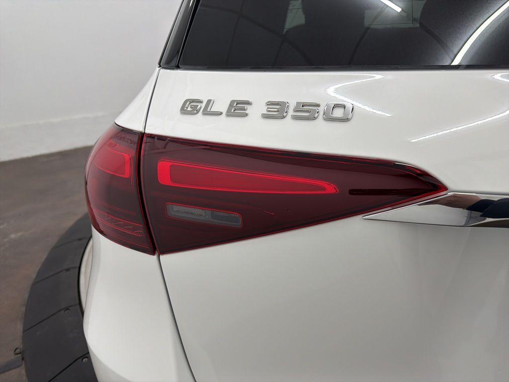 new 2026 Mercedes-Benz GLE 350 car, priced at $69,870