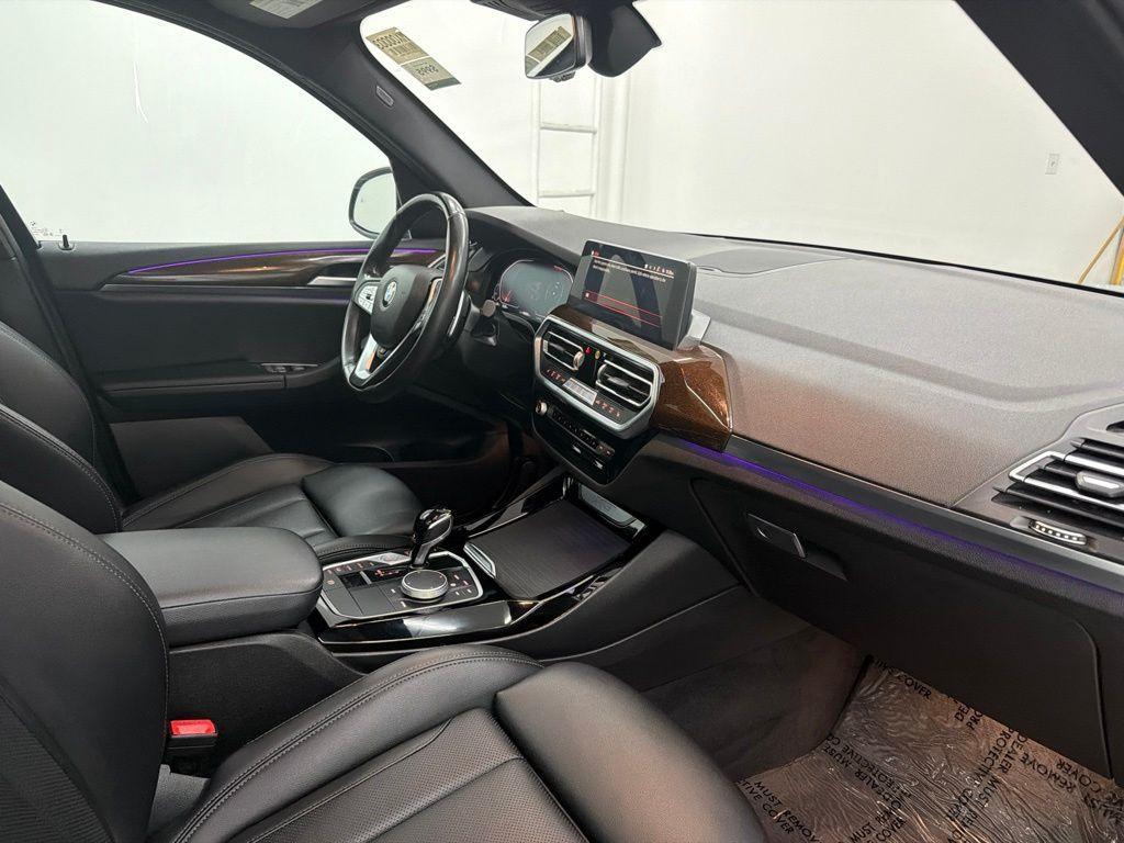 BMW X3 view 33