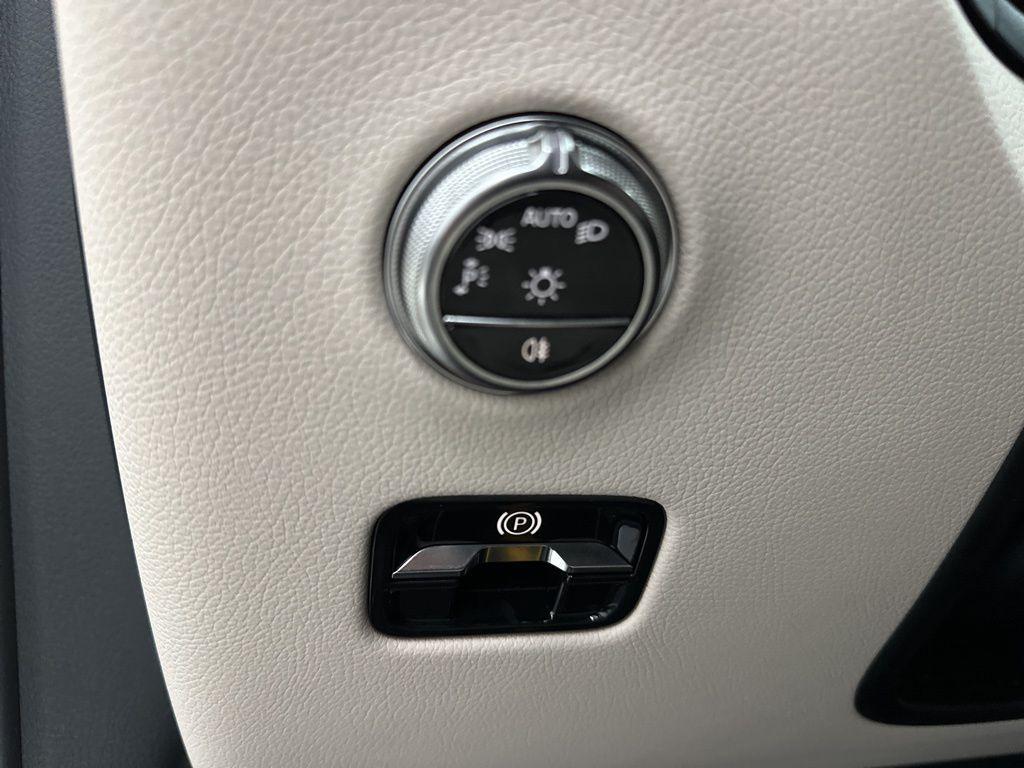 new 2026 Mercedes-Benz GLC 300 car, priced at $50,894