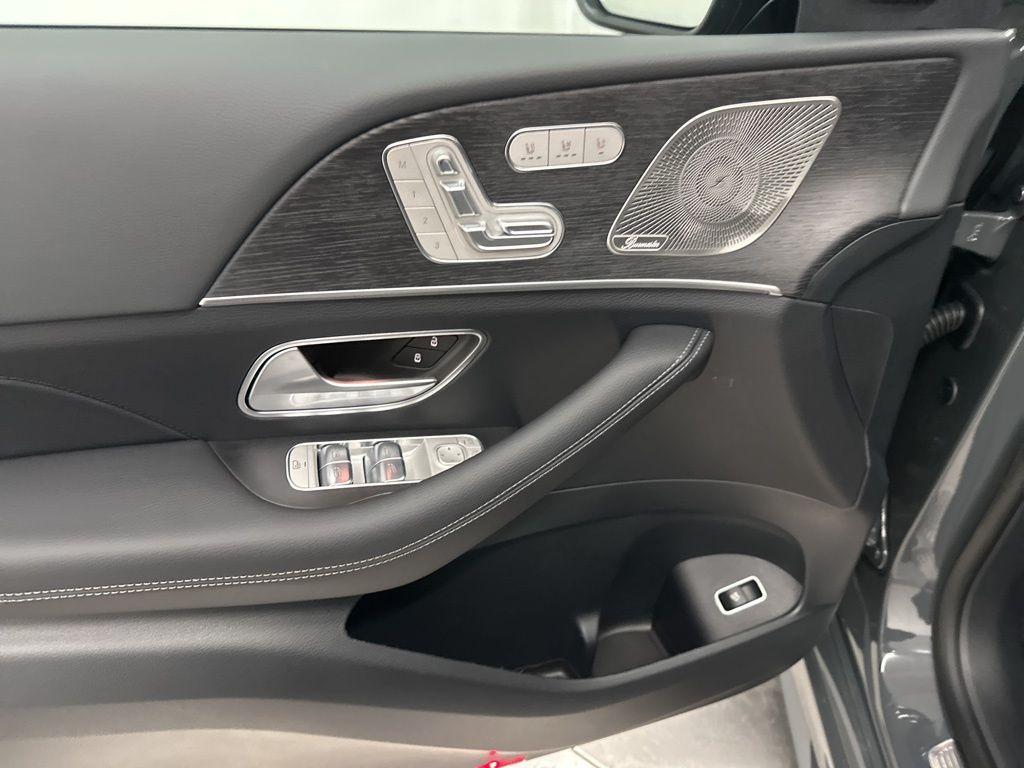 new 2026 Mercedes-Benz GLE 450 car, priced at $79,700